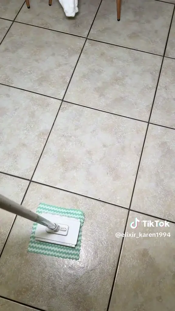CleanMop™ – Mop do Zakamarków